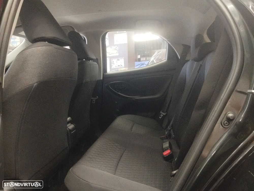 Toyota Yaris 1.5 HDF Comfort - 13