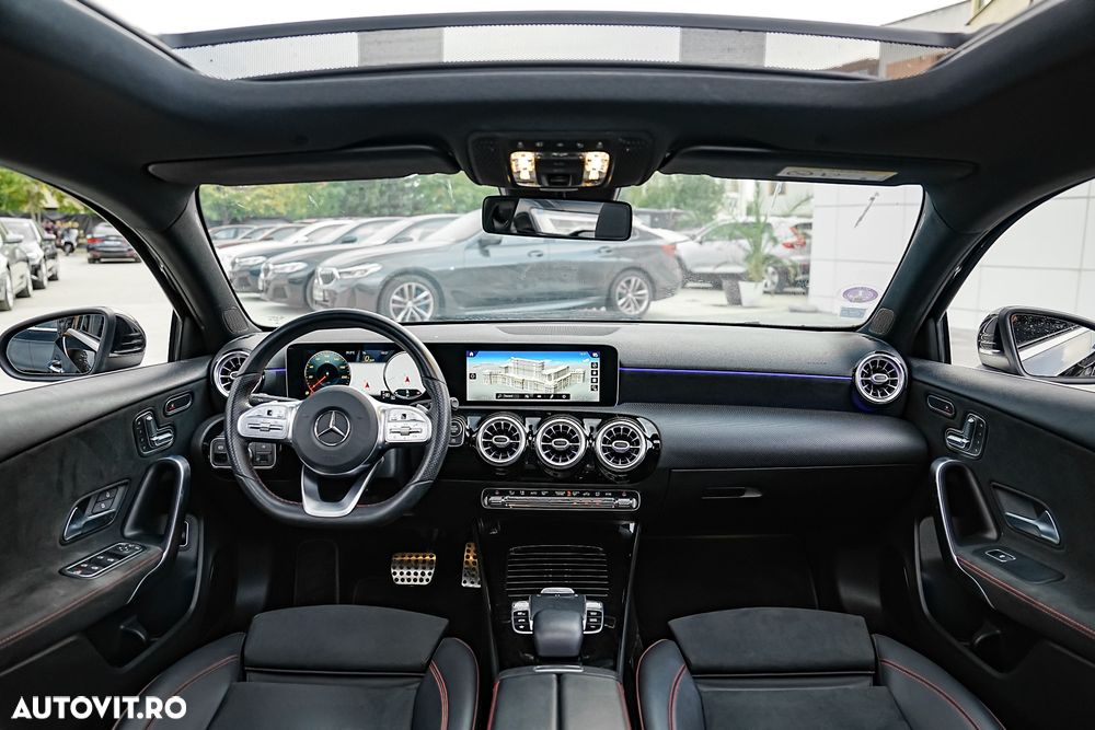 Mercedes-Benz A 200 Sedan 7G-DCT AMG Line - 24