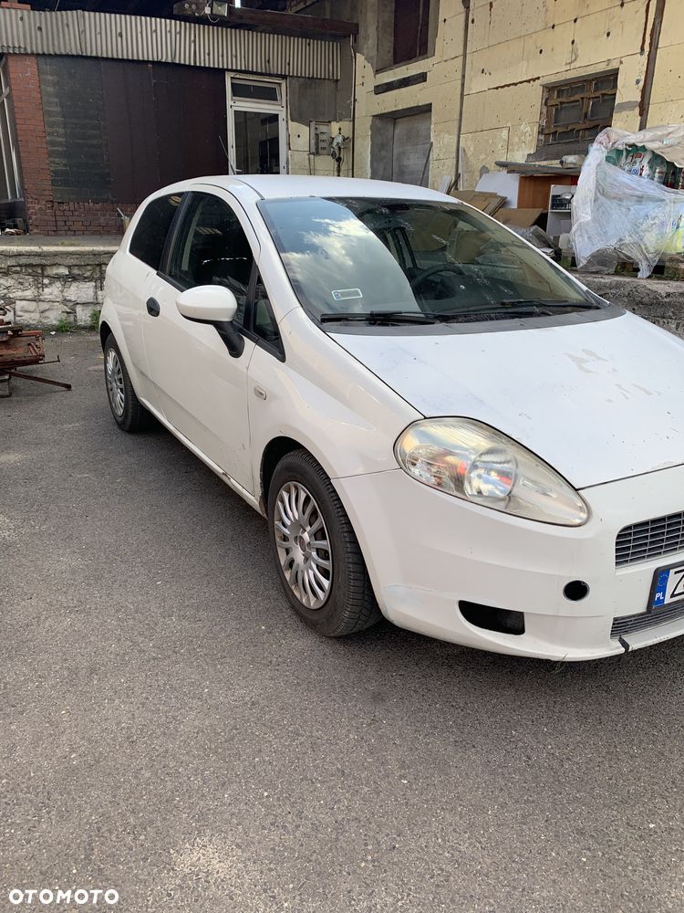 Fiat Grande Punto - 2