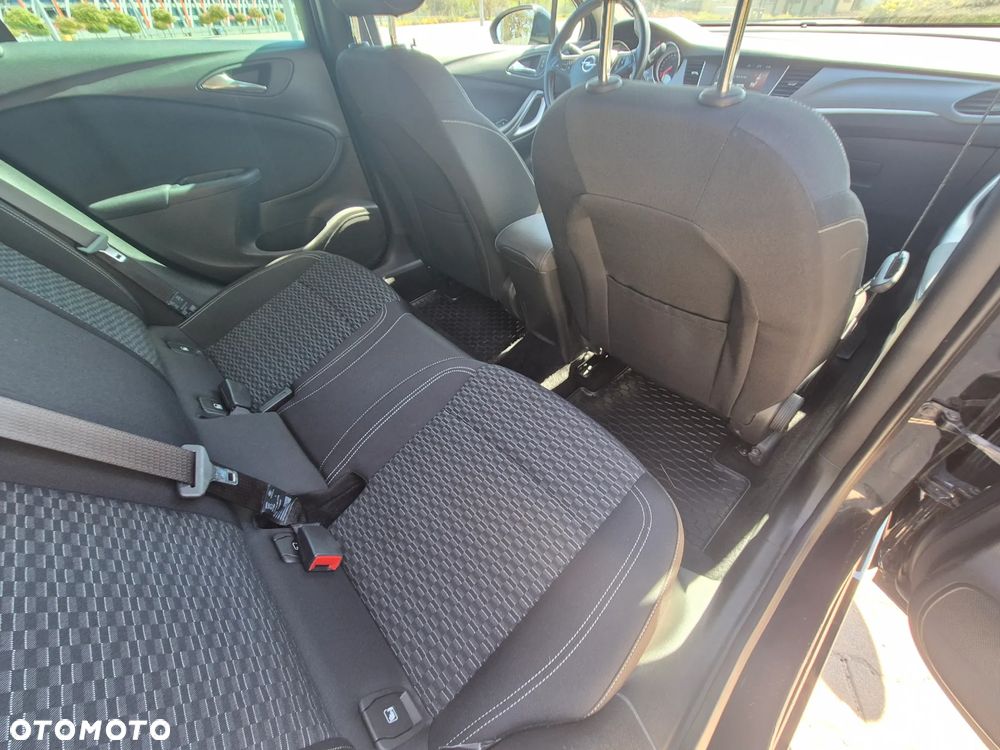 Opel Astra 1.6 D (CDTI) Start/Stop Dynamic - 24
