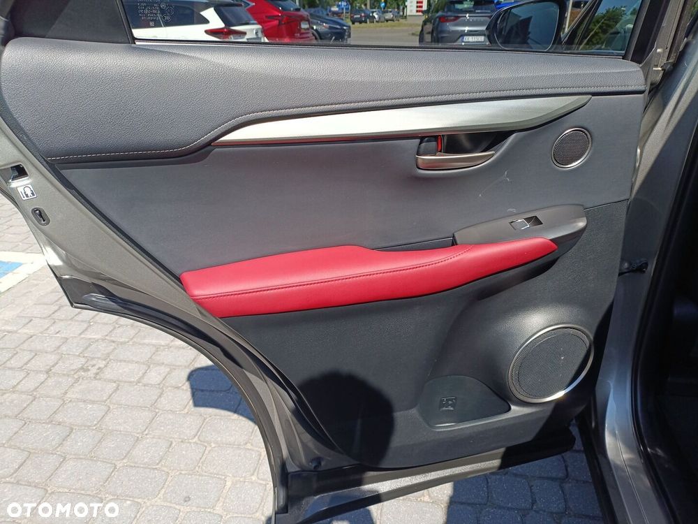 Lexus NX 300h F Impression AWD - 15