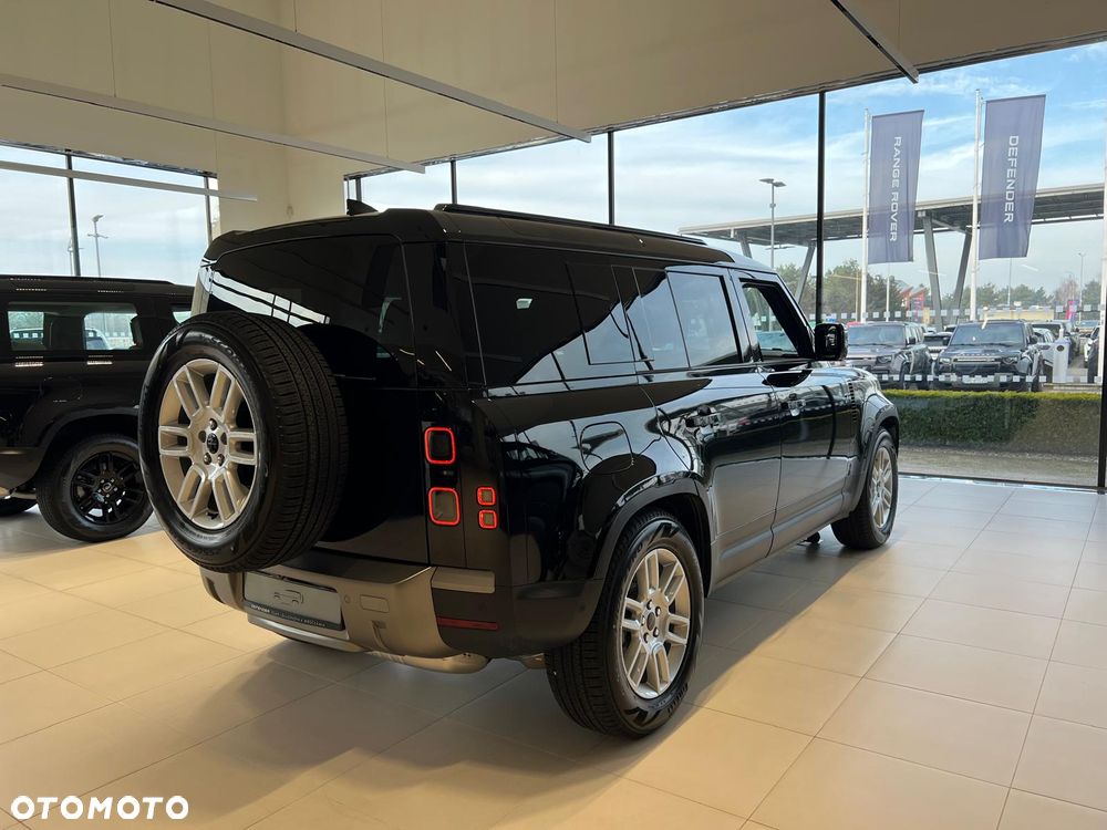 Land Rover Defender - 11