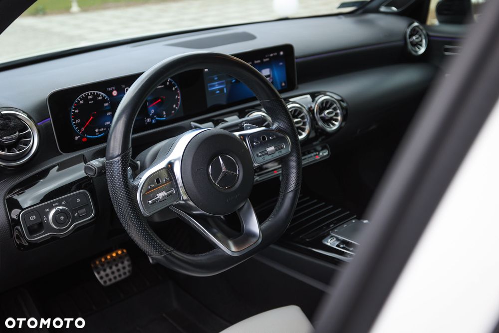 Mercedes-Benz Klasa A 250 AMG Line 7G-DCT - 20