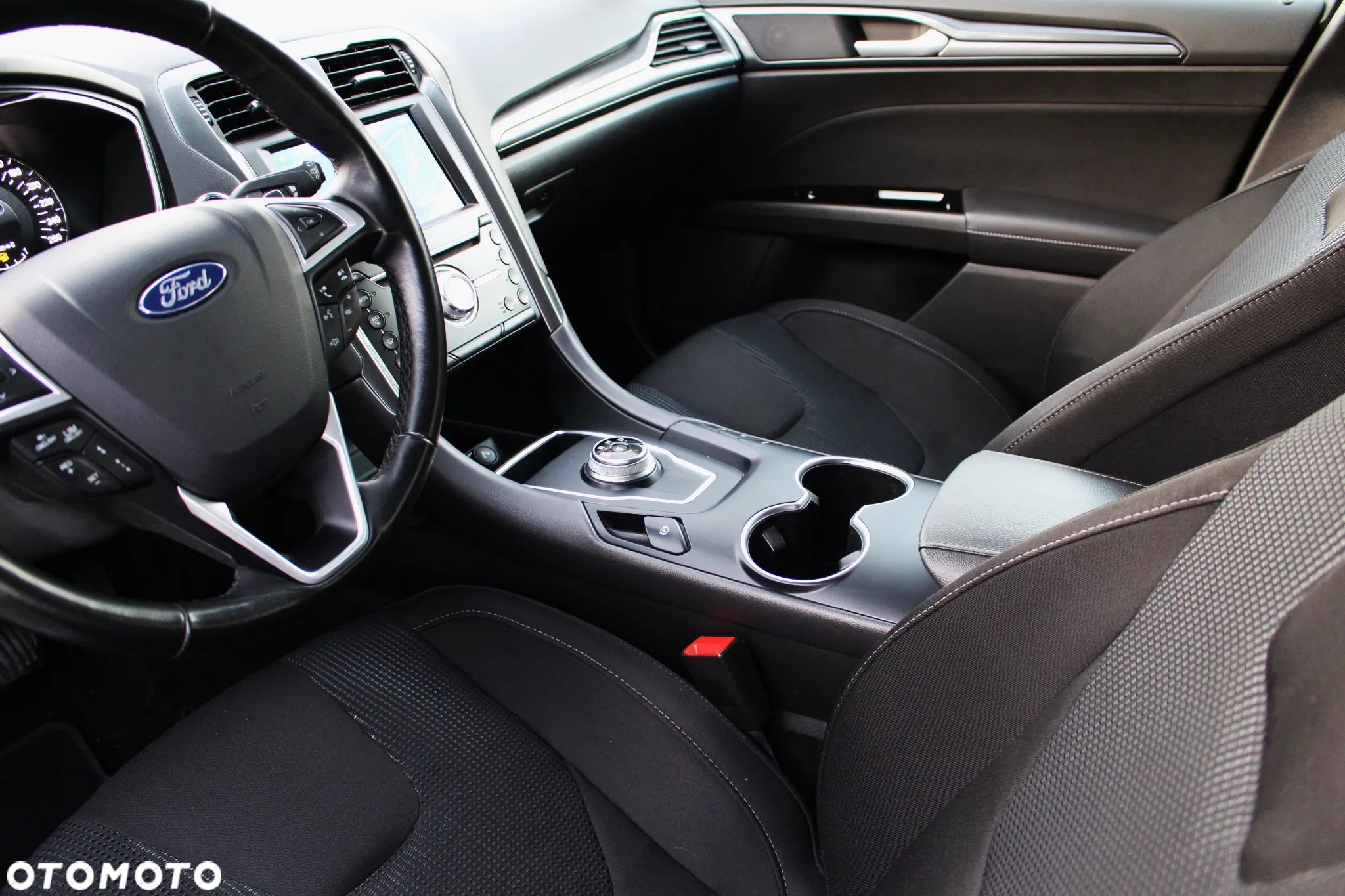 Ford Mondeo 2.0 EcoBlue Titanium - 14