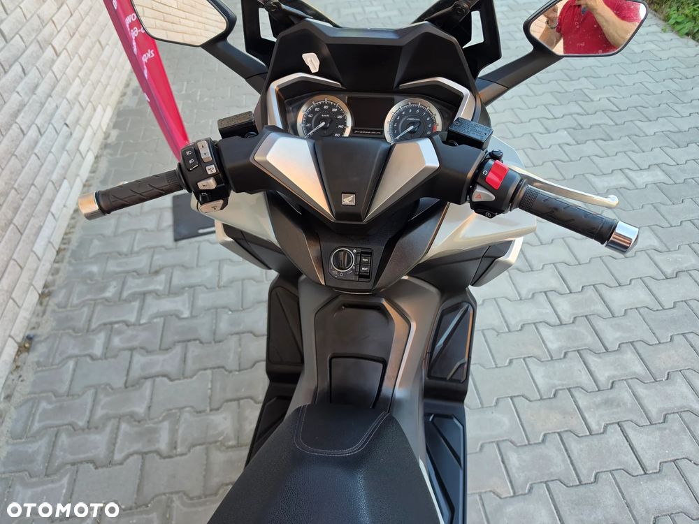 Honda NSS - 8