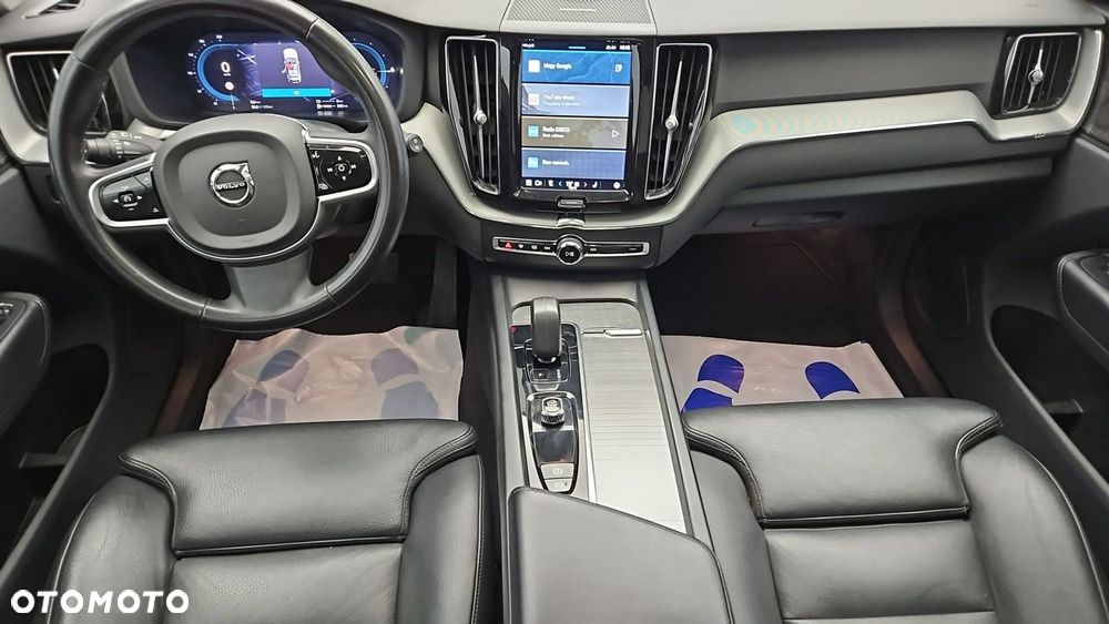 Volvo XC 60 T6 Plug-In Hybrid AWD Plus Bright - 13