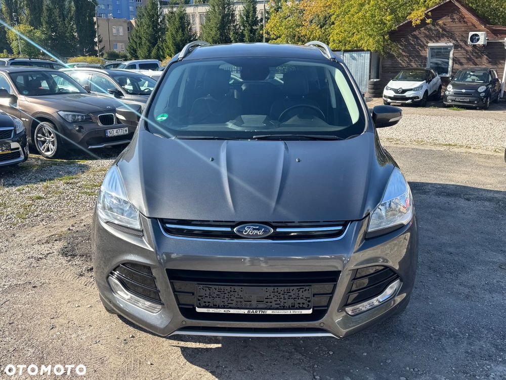 Ford Kuga 1.5 EcoBoost 2x4 Titanium - 3