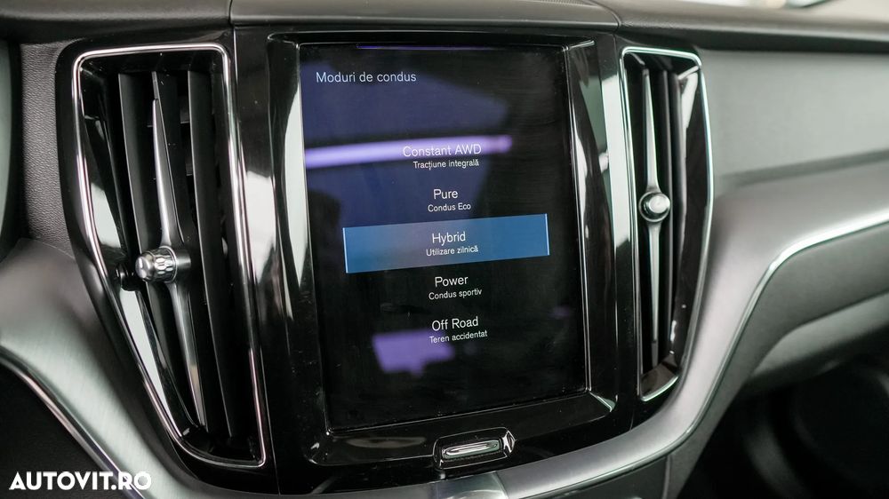 Volvo XC 60 T6 AWD Recharge Geartronic Inscription - 16