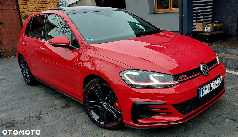 Volkswagen Golf - 37