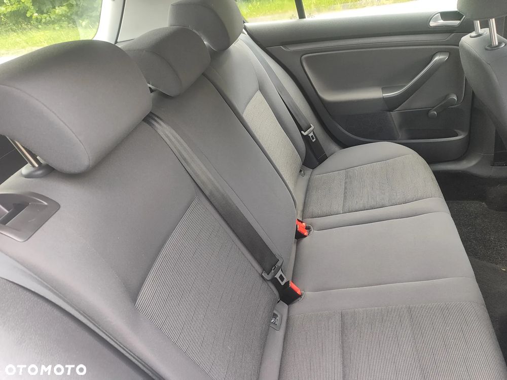 Volkswagen Golf 1.6 Edition - 40