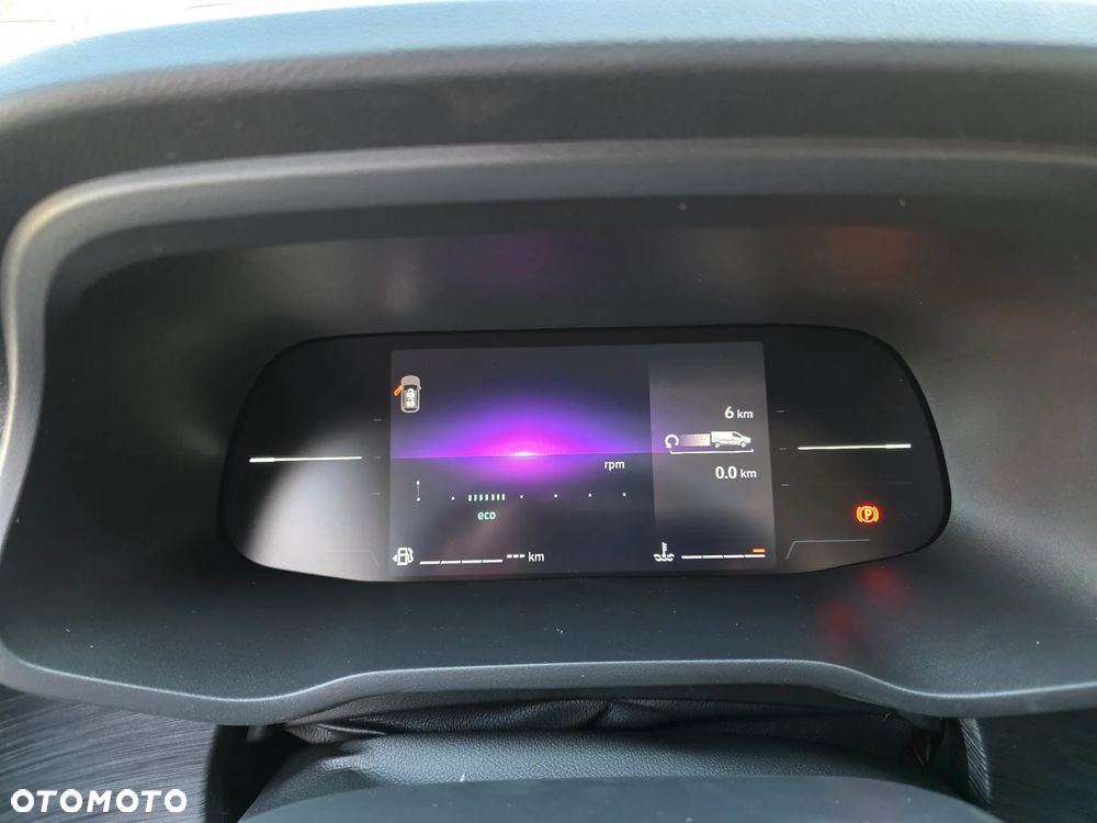 Renault Trafic Furgon  EXTRA L2H1 HD 2.0 dCi 130 - 8