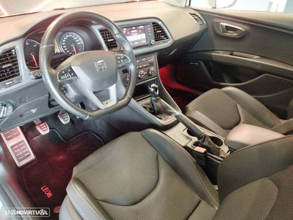 SEAT Leon SC 2.0 TDI DPF S&S FR - 24