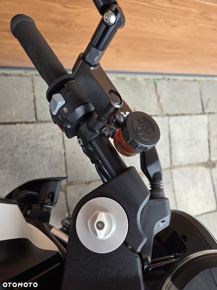 Husqvarna Vitpilen - 13