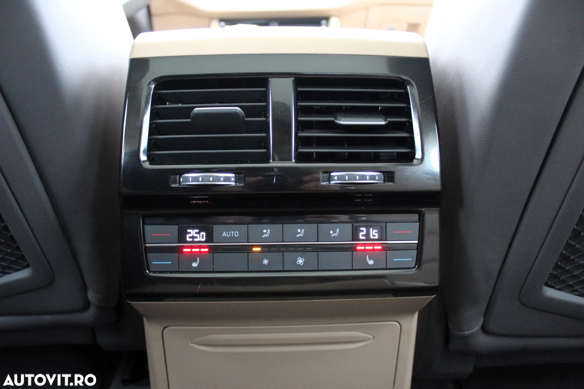 Volkswagen Touareg 3.0 V6 TDI 4Motion DPF Automatik R-Line - 20