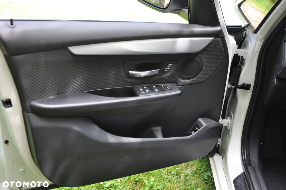 BMW Seria 2 218d Advantage sport - 13
