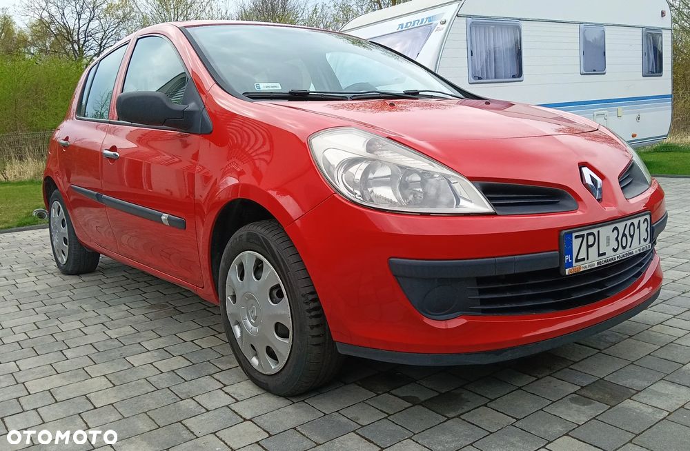 Renault Clio 1.2 16V Authentique - 4