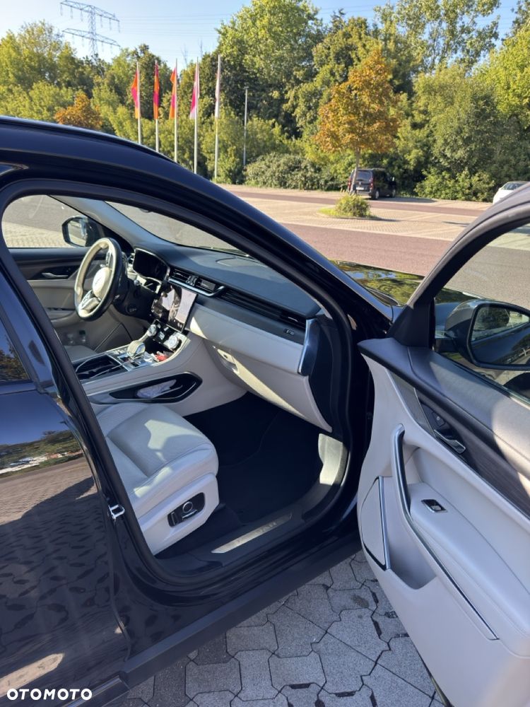 Jaguar F-Pace 2.0 D165 mHEV AWD R-Dynamic Black - 2