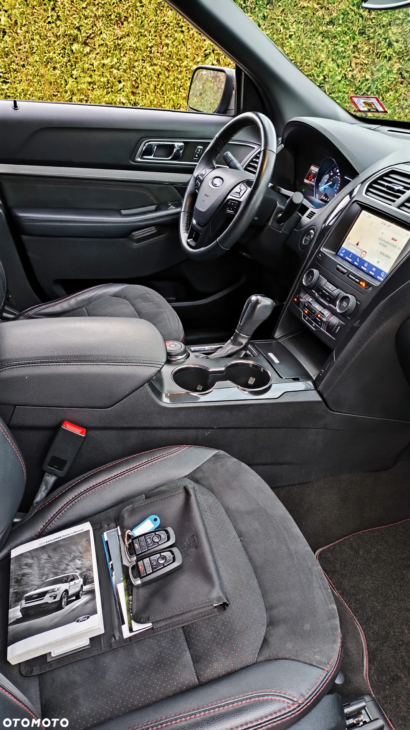 Ford Explorer - 16