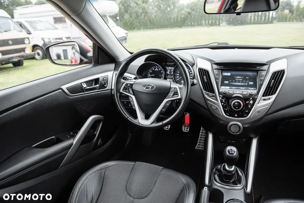Hyundai Veloster 1.6 Premium - 27