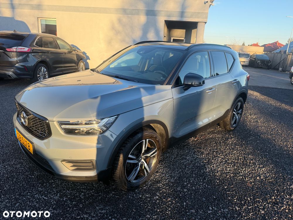 Volvo XC 40 D4 AWD Geartronic R-Design - 1
