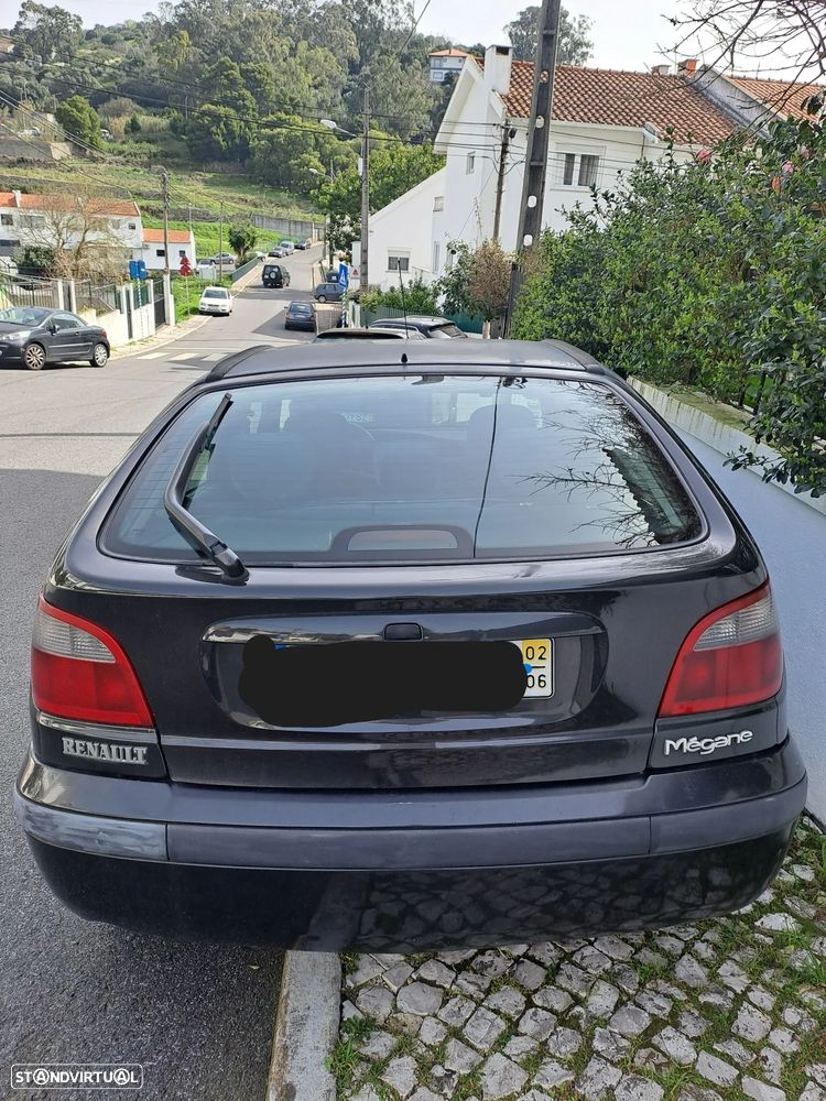 Renault Mégane 2002 photo 2
