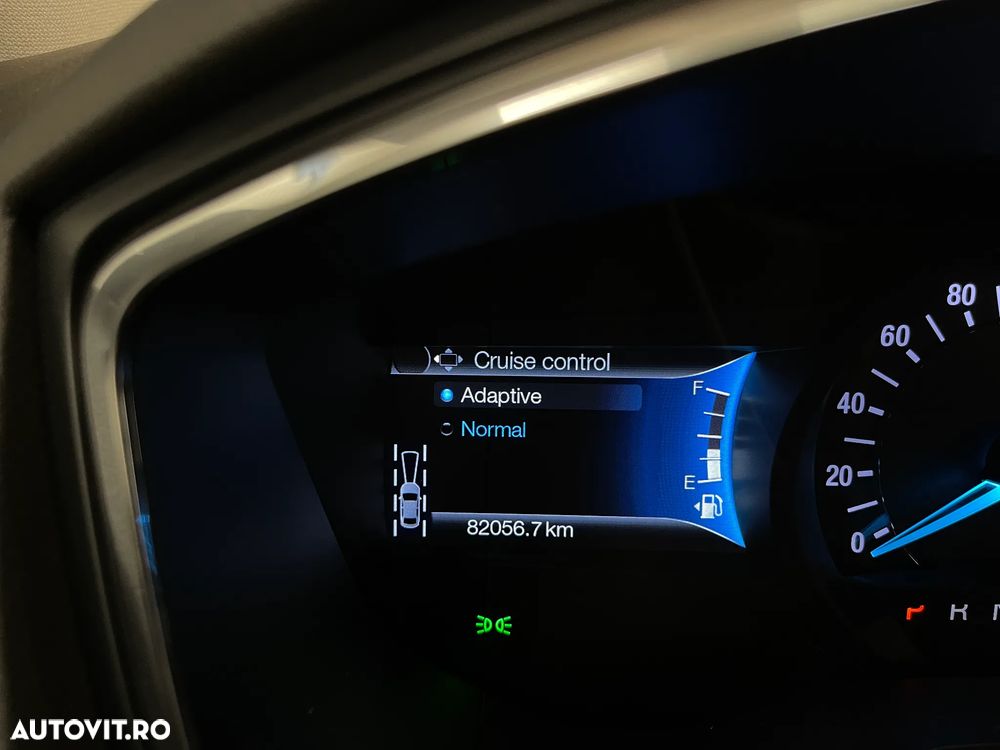 Ford Mondeo 2.0 HEV Titanium - 27