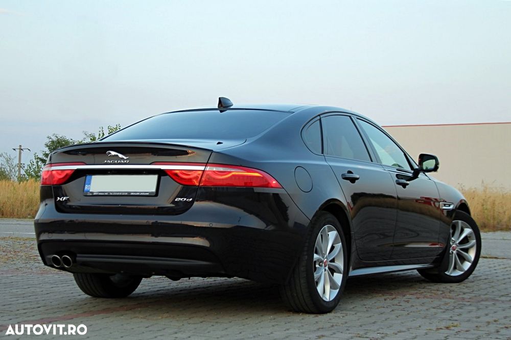 Jaguar XF - 4