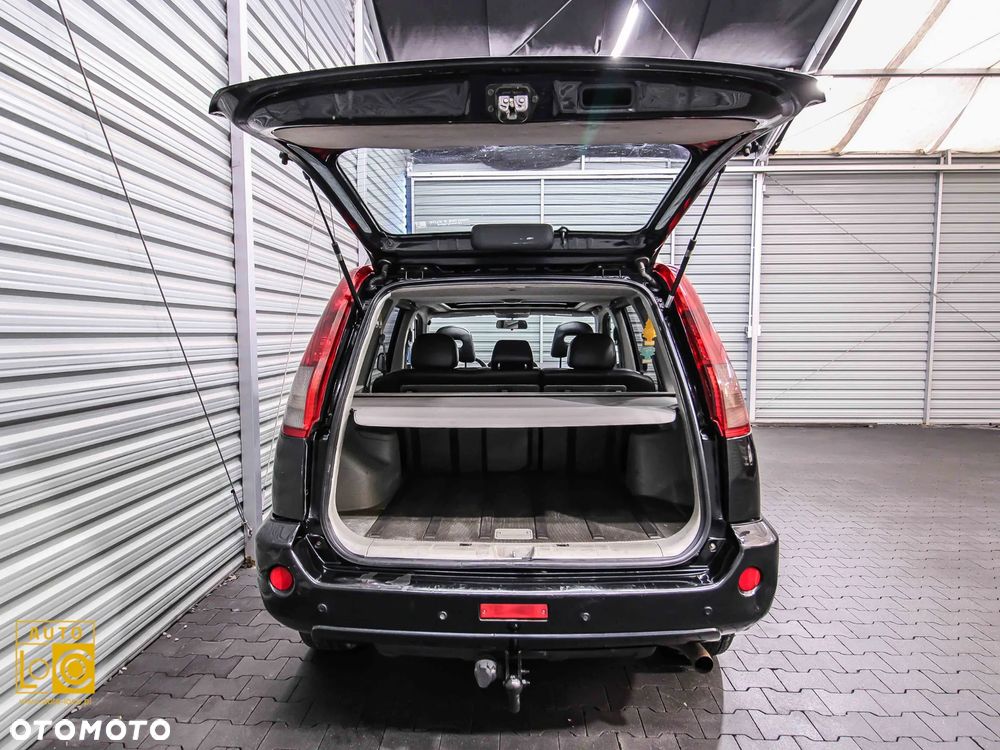Nissan X-Trail 2.2 dCi 4x4 Columbia - 12