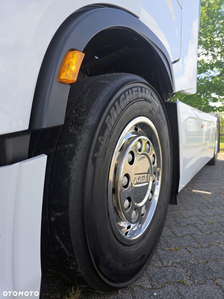 Iveco S Way - 7