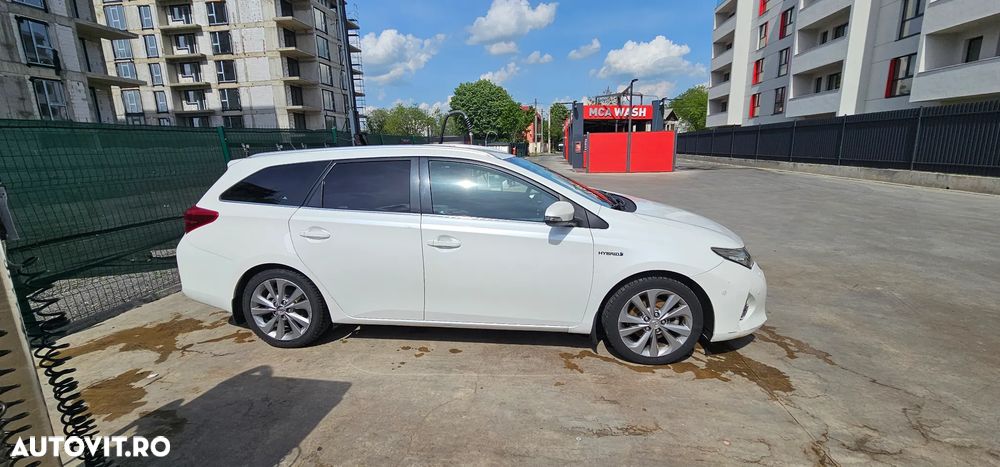 Toyota Auris - 5