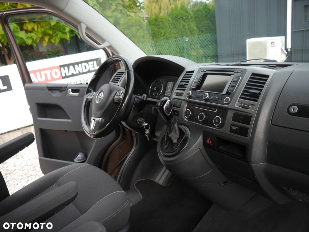 Volkswagen Multivan - 18