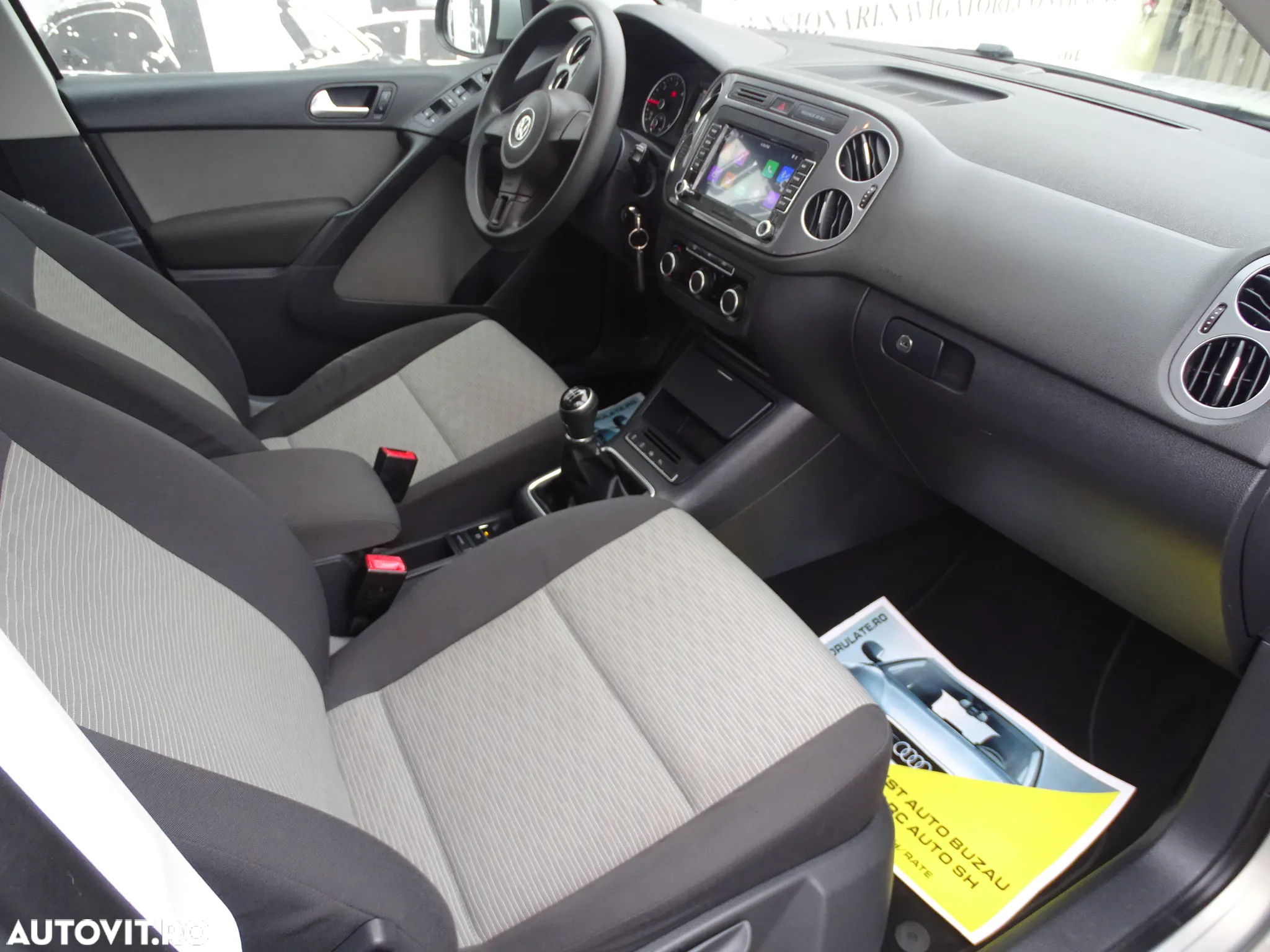 Volkswagen Tiguan 2.0 TDI DPF BlueMotion Technology Trend & Fun - 11