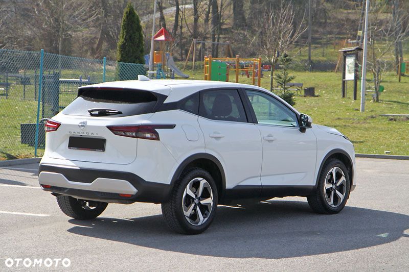 Nissan Qashqai ver-1-3-dig--t-mhev-acenta - 2