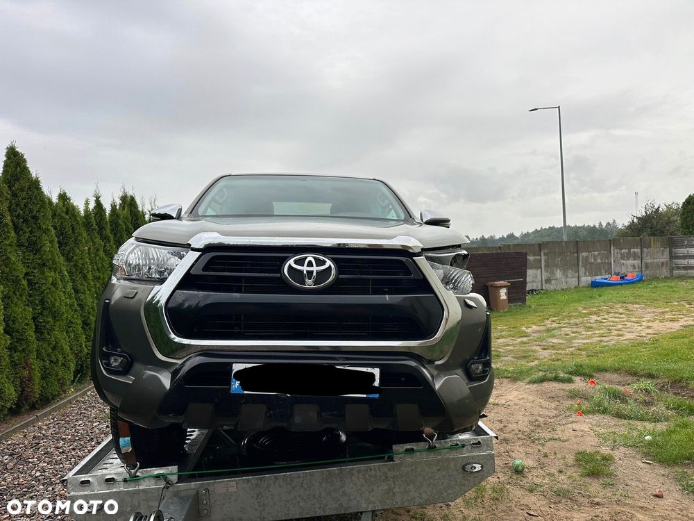 Toyota Hilux 4x4 Extra Cab Autm Executive - 6