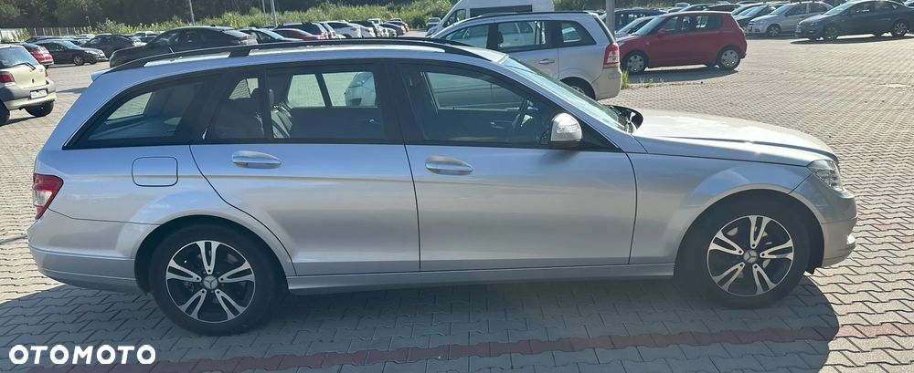 Mercedes-Benz Klasa C 220 T CDI DPF Automatik Classic - 3