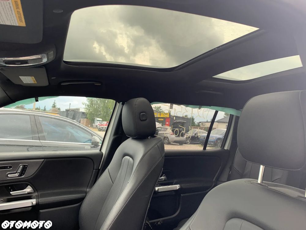 Mercedes-Benz GLB 250 4-Matic 8G-DCT - 8