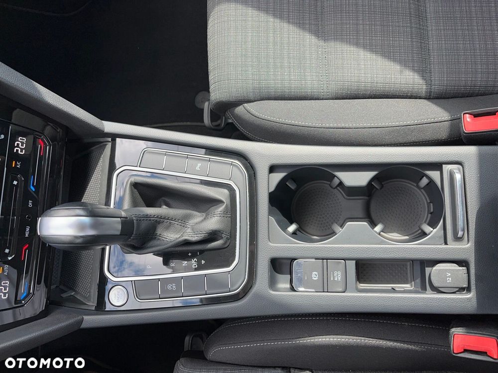 Volkswagen Passat 2.0 TDI Business DSG - 27