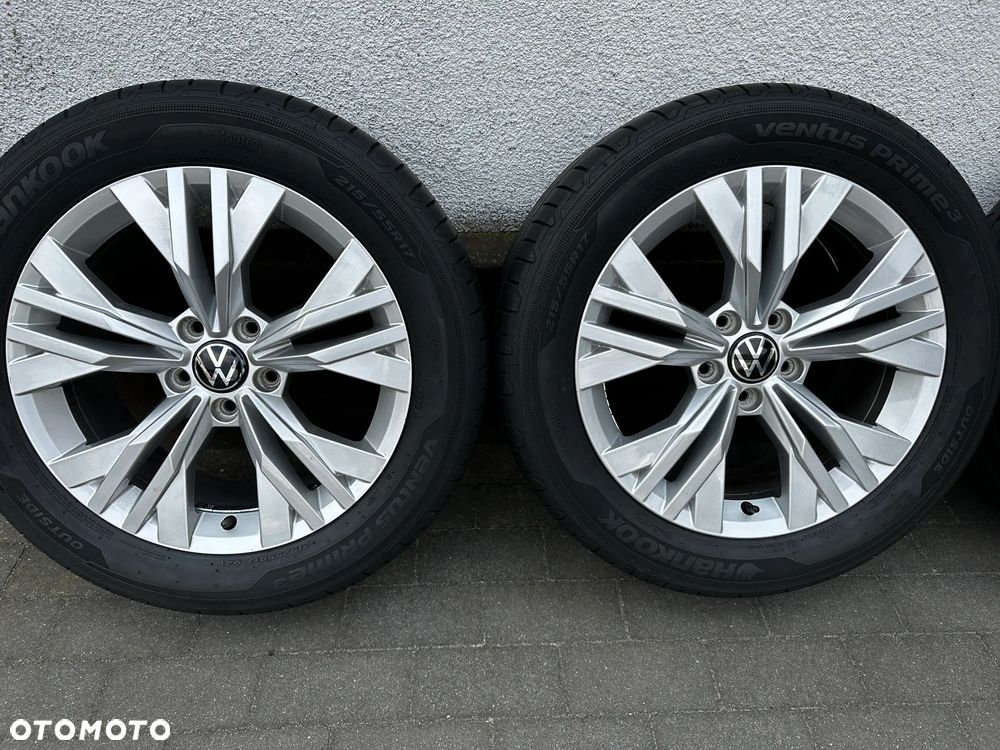 215 55 17 / VW Passat B8 Arteon Sharan Caddy Touran SEAT Alhambra SKODA SuperB Karoq / 3G0 FORD Connect - 3