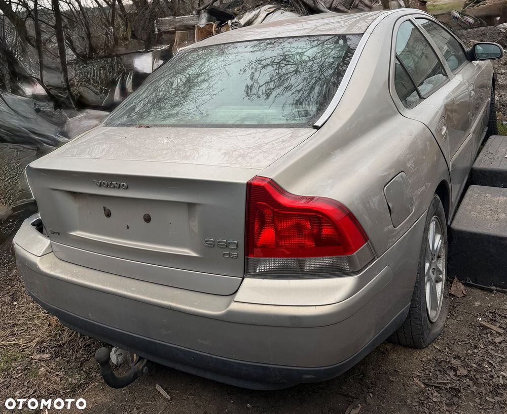 Volvo S60 I 2.4 D5 D5244T Na Części – Silnik, Blacharka - 3