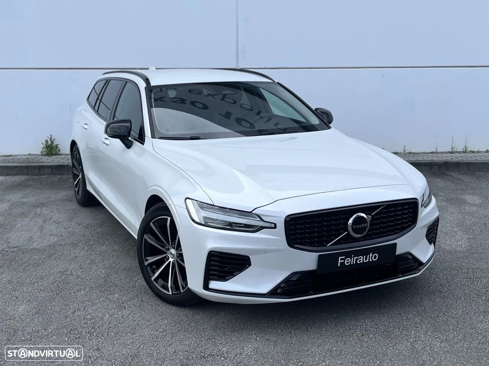 Volvo V60 2.0 T6 AWD TE Plus Dark - 4