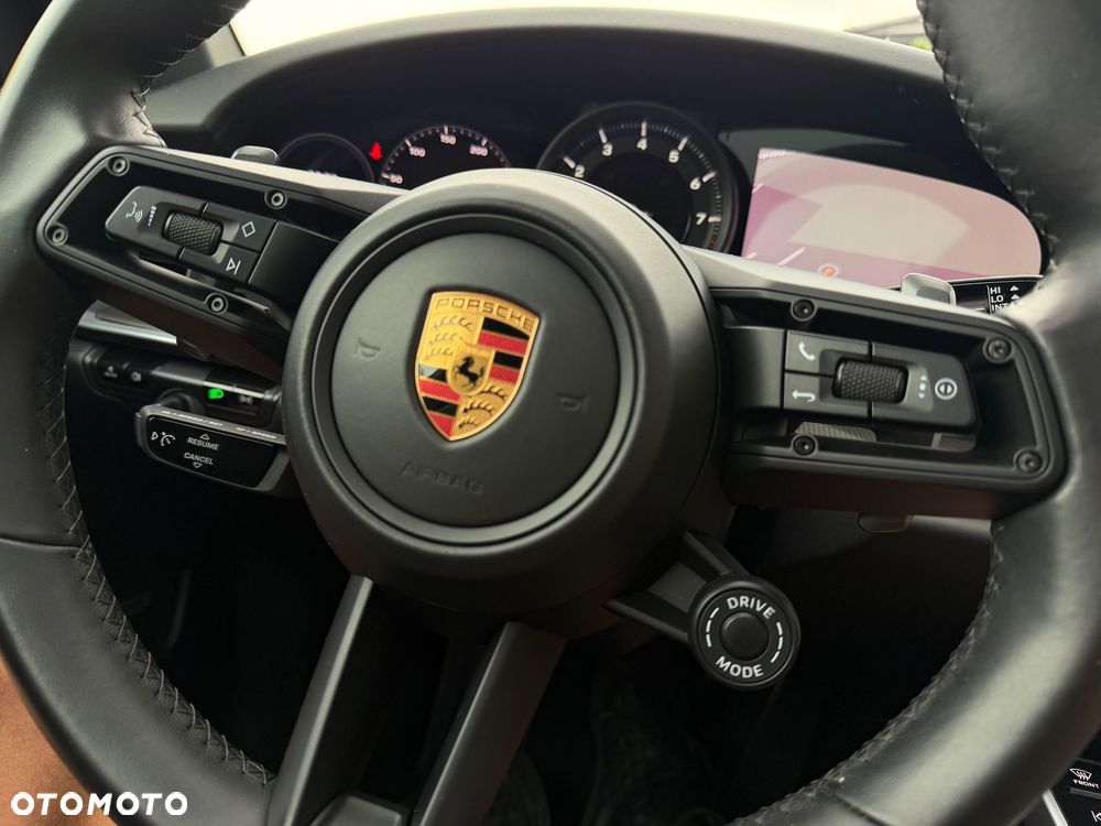 Porsche 911 Carrera S - 28