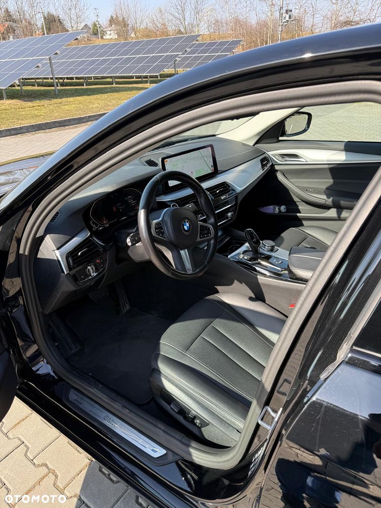 BMW Seria 5 520d xDrive MHEV - 7