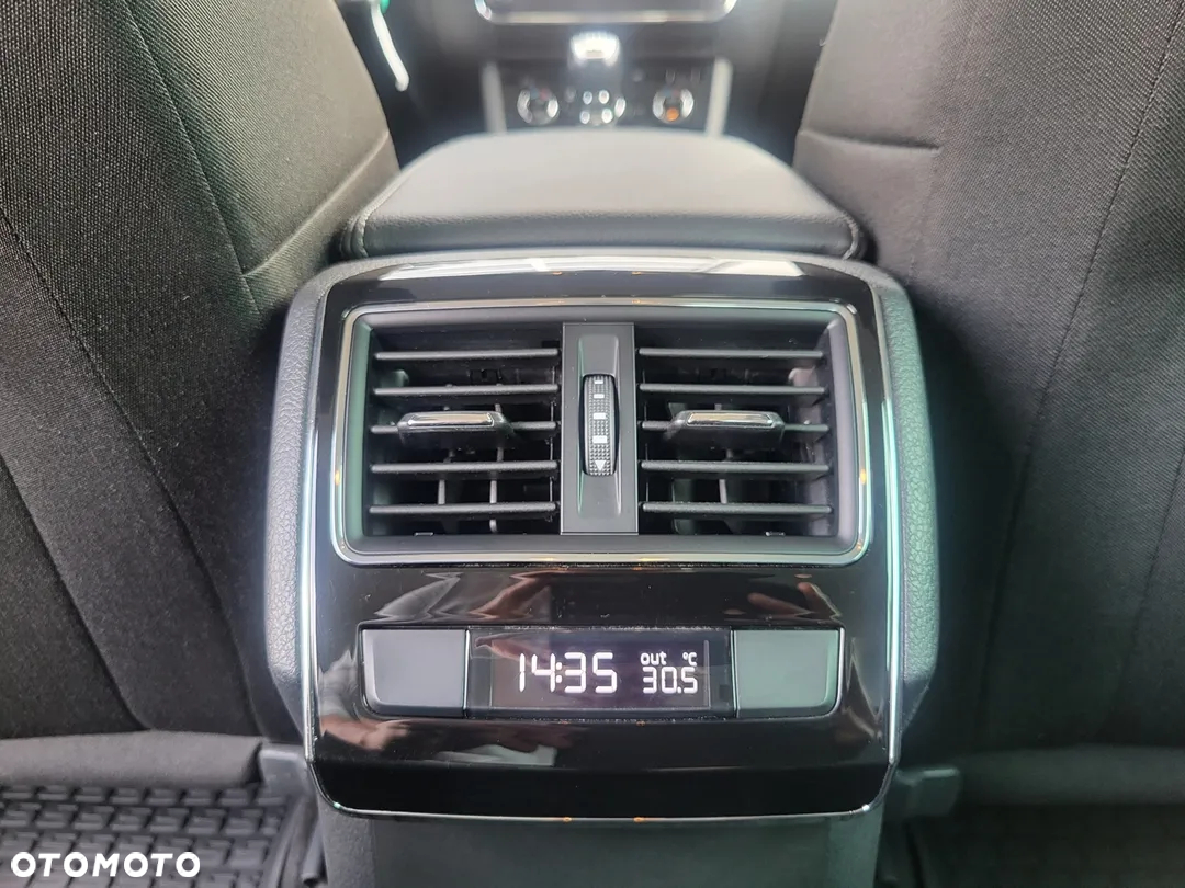 Skoda Superb 2.0 TDI Ambition - 24