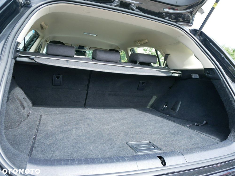 Lexus CT 200h - 11