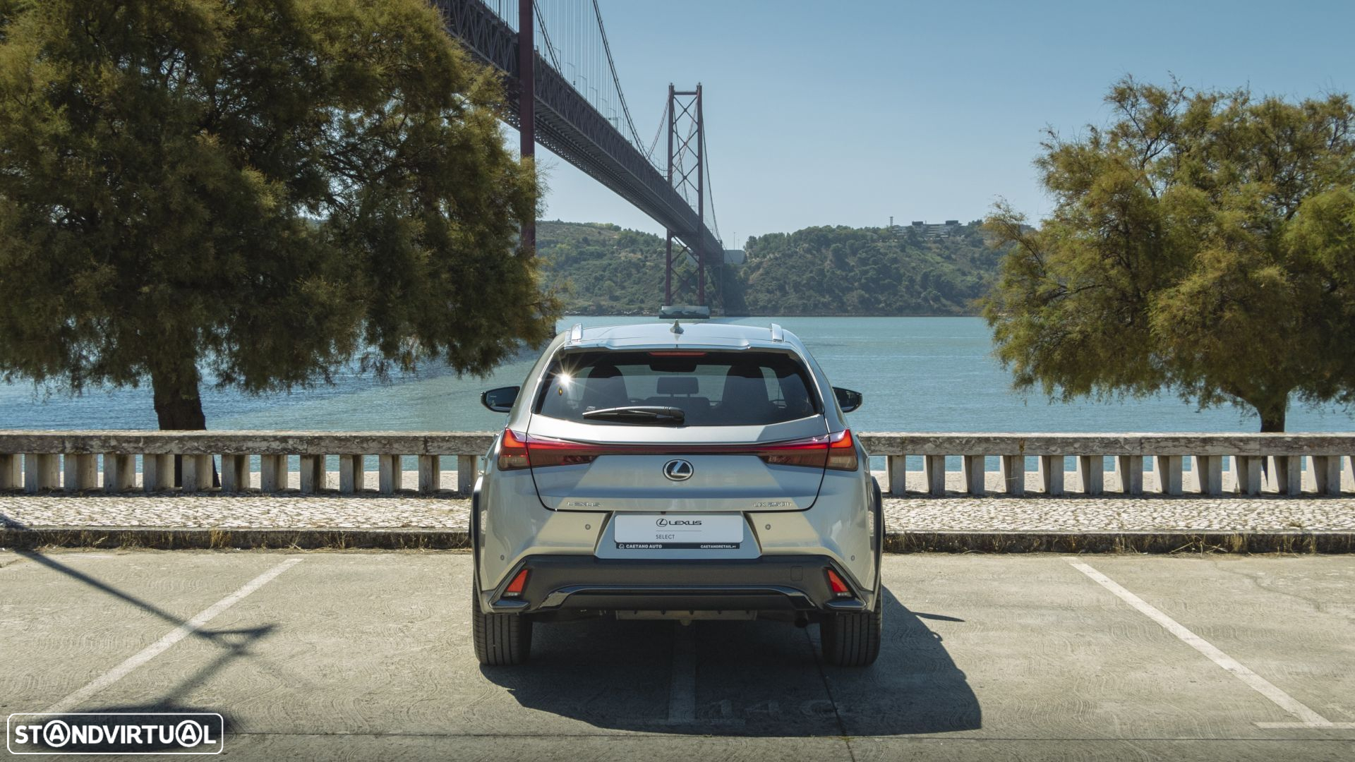 Lexus UX 250h Sport (Ecrã 12.3) - 6