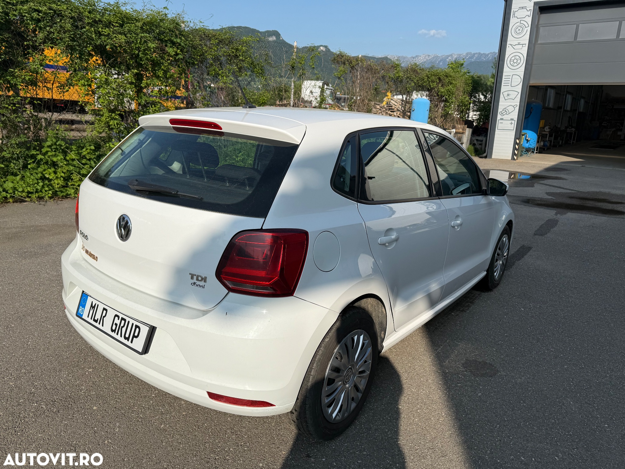 Volkswagen Polo 1.4 TDI CR Comfortline - 3