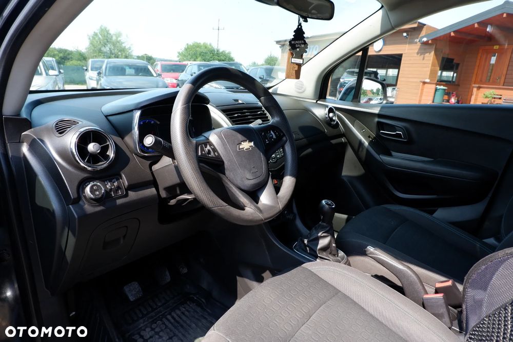 Chevrolet Trax 1.6 LS - 24