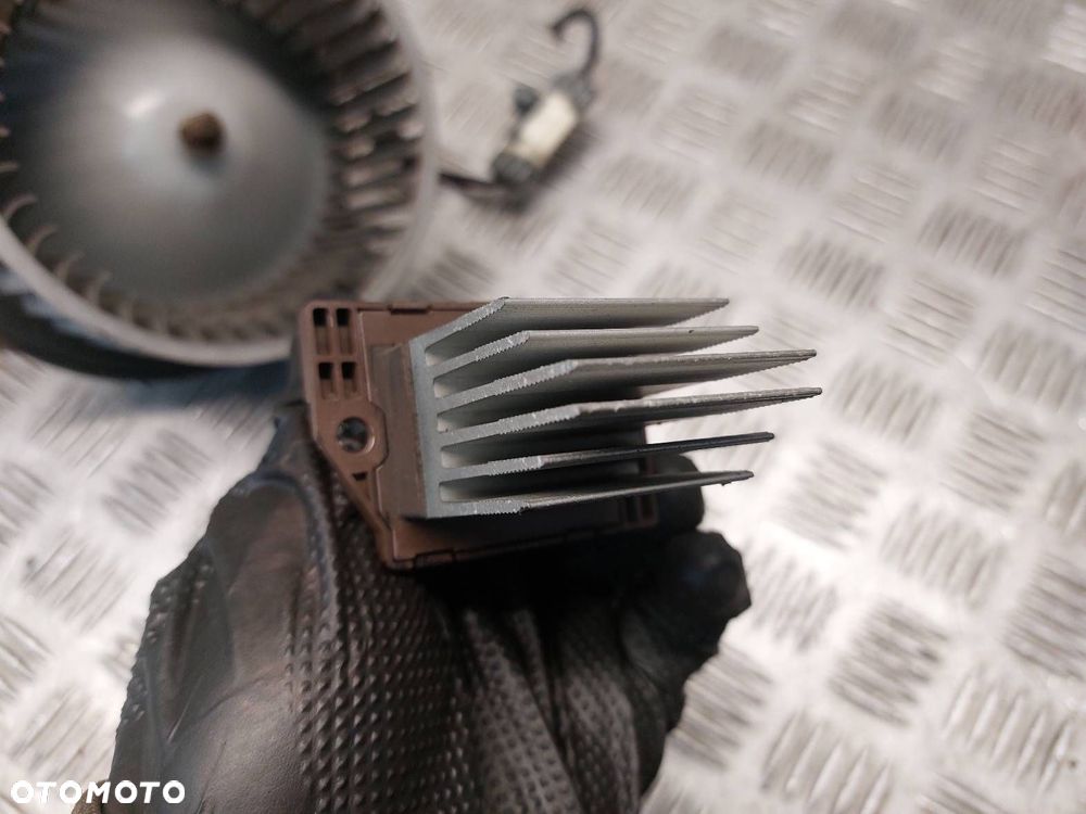 DMUCHAWA WENTYLATOR NAWIEWU + REZYSTOR KIA CEED I LIFT F00S33F023 - 3