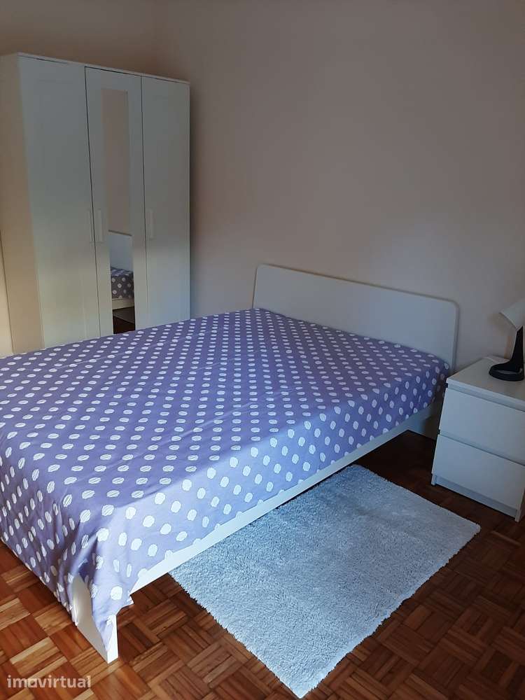 Quartos individuais com mobiliário e utilidades em Viana do Castelo - Grande imagem: 3/15
