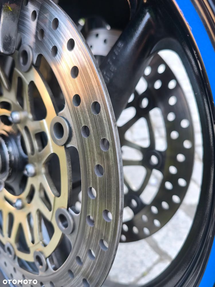 Honda CBR - 8
